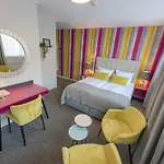 Hotel Op Diek Den Hoorn (North Holland)