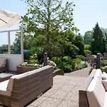 Hotel Op Diek Den Hoorn (North Holland)