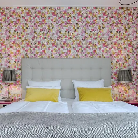 Hotell Op Diek Den Hoorn (North Holland)