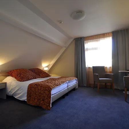 Op Diek Hotel 3*