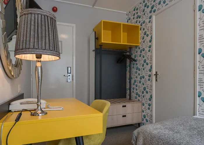 Op Diek Den Hoorn (North Holland)