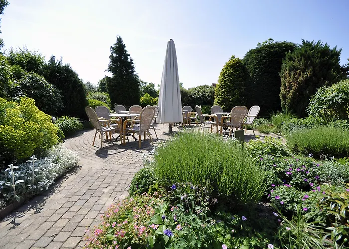 Op Diek Otel Den Hoorn (North Holland)