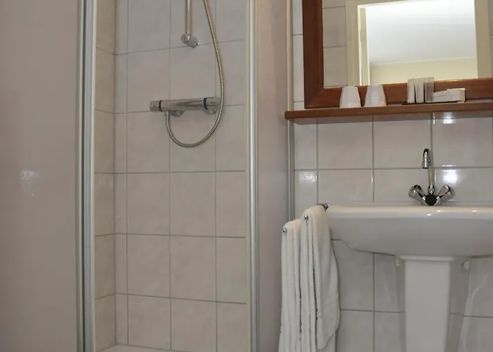 Op Diek Otel Den Hoorn (North Holland)