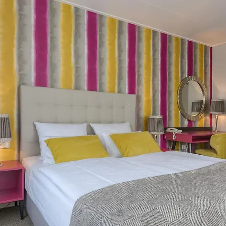 Hotel Op Diek 3*