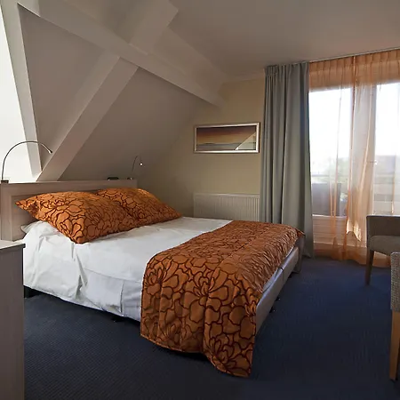 Op Diek Hotel Den Hoorn (North Holland)