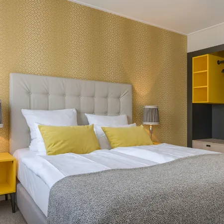 Op Diek Hotel Den Hoorn (North Holland)