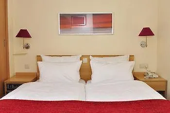 Op Diek Hotel Den Hoorn (North Holland)